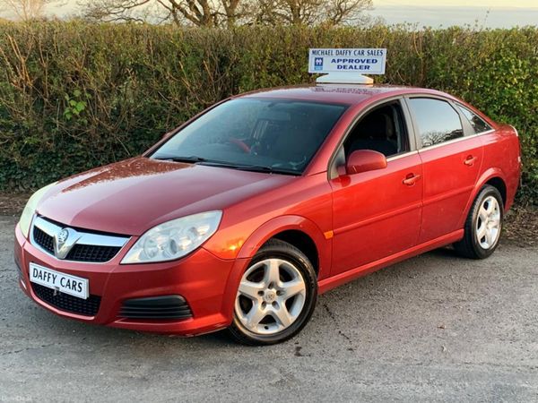 Vauxhall Vectra Hatchback, Diesel, 2008, Red