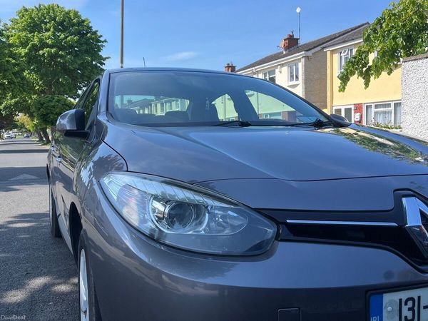 Renault Fluence Saloon, Diesel, 2013, Grey