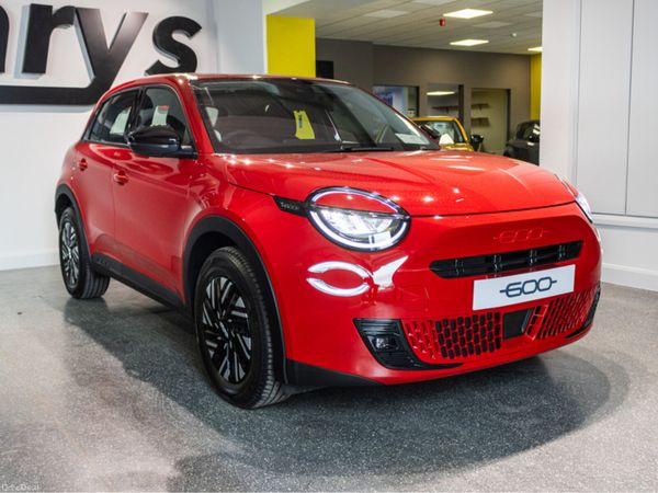 Fiat 600 Hatchback, Electric, 2025, Red