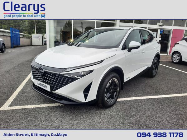 Nissan Qashqai SUV, Petrol Hybrid, 2025, White