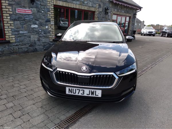 Skoda Octavia Hatchback, Petrol, 2023, Black