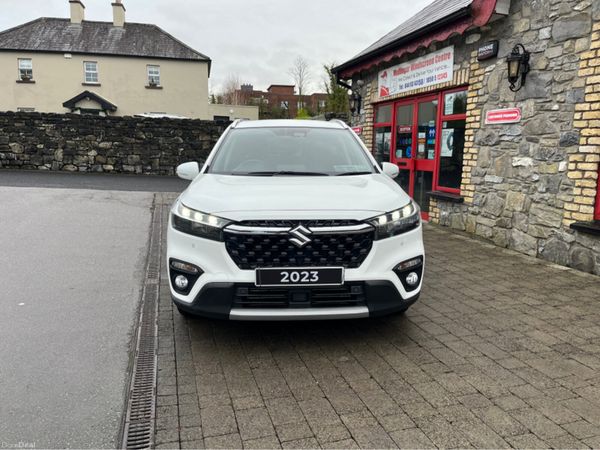 Suzuki SX4 Hatchback, Petrol Hybrid, 2023, White