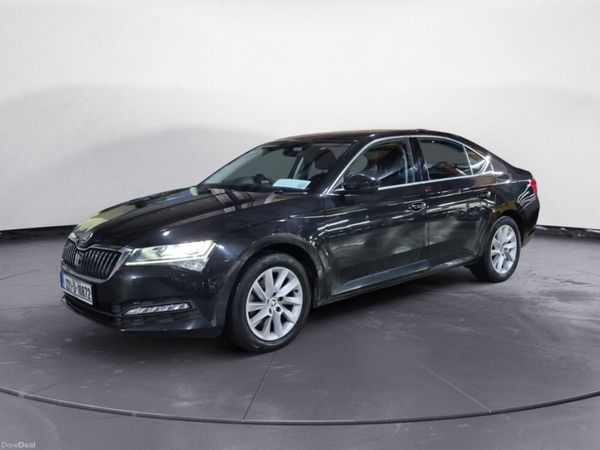 Skoda Superb Hatchback, Diesel, 2022, Black