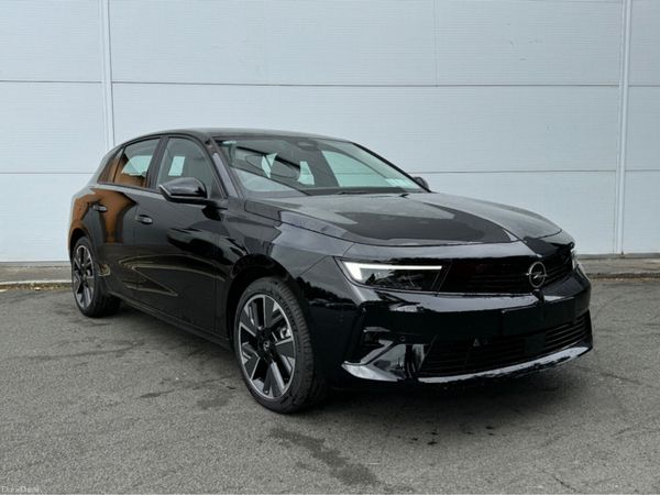Opel Astra Hatchback, Electric, 2026, Black