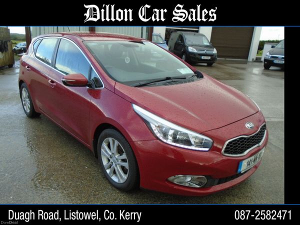 Kia Ceed Hatchback, Diesel, 2014, Red