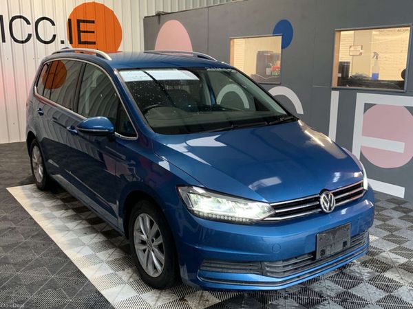 Volkswagen Touran MPV, Diesel, 2019, Blue