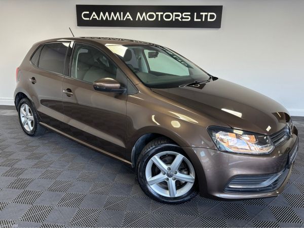 Volkswagen Polo Hatchback, Petrol, 2014, Brown
