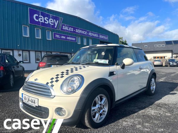 Mini Cooper Hatchback, Diesel, 2014, White