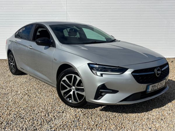 Opel Insignia Hatchback, Diesel, 2022, Grey