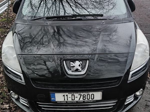 Peugeot 5008 MPV, Diesel, 2011, Black