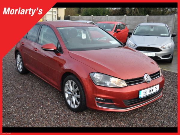 Volkswagen Golf Hatchback, Petrol, 2015, Red