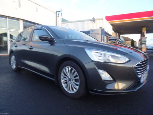 Ford Focus Hatchback, Diesel, 2019, Grey