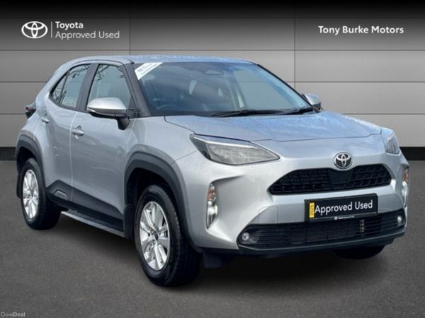 Toyota Yaris Cross SUV, Petrol Hybrid, 2025, Silver