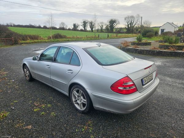 Mercedes-Benz E-Class Saloon, Petrol, 2004, Silver