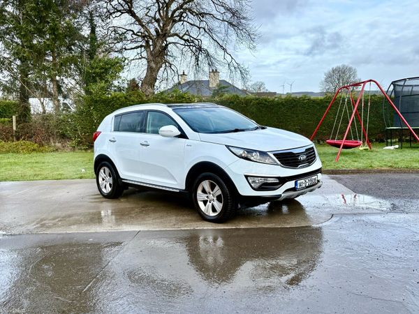 Kia Sportage SUV, Diesel, 2014, White