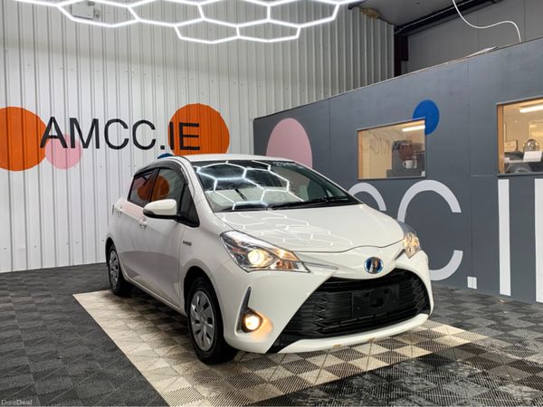 Toyota Vitz Hatchback, Petrol Hybrid, 2019, White