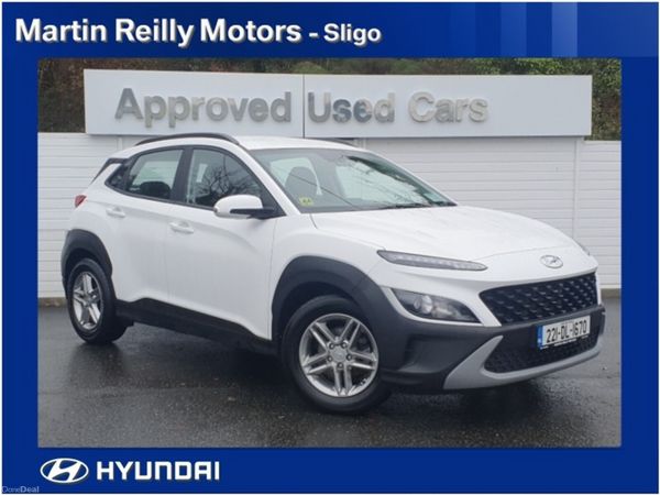 Hyundai KONA MPV, Petrol, 2022, White