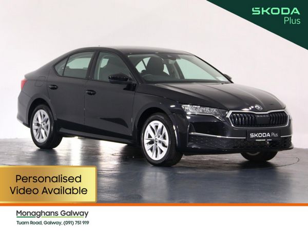 Skoda Octavia Hatchback, Diesel, 2025, Black