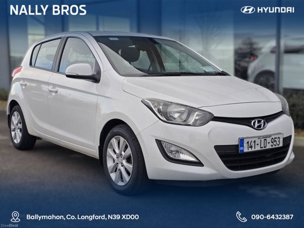 Hyundai i20 Hatchback, Diesel, 2014, White