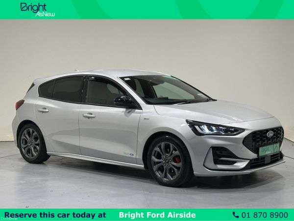 Ford Focus Hatchback, Petrol Hybrid, 2025, Grey