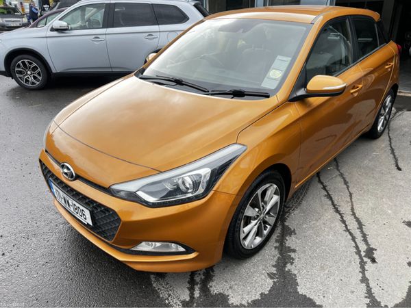 Hyundai i20 Hatchback, Diesel, 2017, Orange