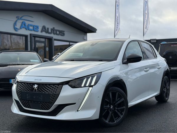 Peugeot 208 Hatchback, Petrol, 2021, White