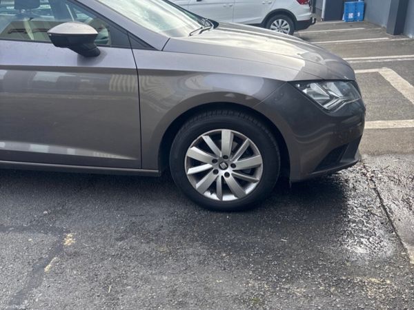SEAT Leon Estate, Petrol, 2015, Grey