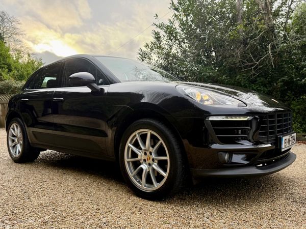 Porsche Macan SUV, Petrol, 2015, Black
