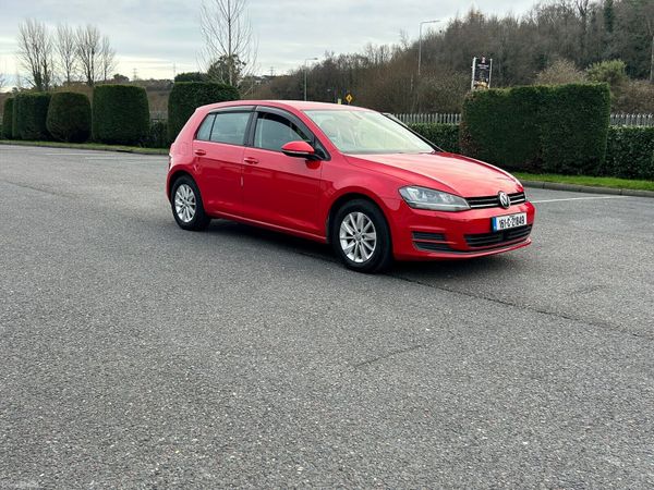 Volkswagen Golf Hatchback, Petrol, 2016, Red