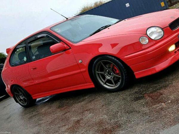 Toyota Corolla Hatchback, Petrol, 1999, Red