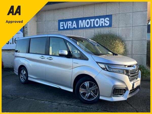Honda Stepwagon MPV, Petrol Hybrid, 2018, Silver