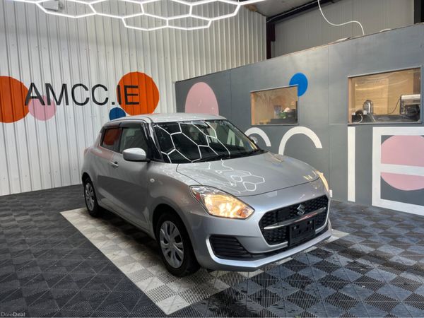 Suzuki Swift Hatchback, Petrol, 2022, Silver
