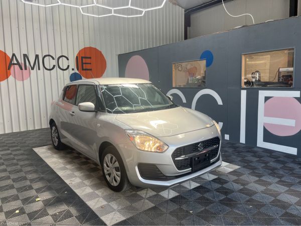 Suzuki Swift Hatchback, Petrol, 2023, Silver