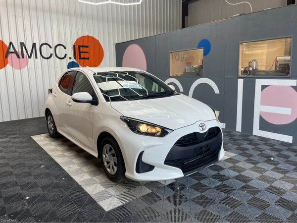 Toyota Yaris Hatchback, Petrol, 2022, White
