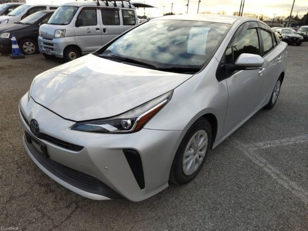 Toyota Prius Saloon, Petrol Hybrid, 2022, Silver