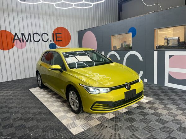 Volkswagen Golf Hatchback, Petrol Hybrid, 2021, Yellow
