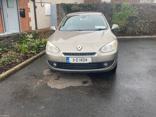 Renault Fluence Saloon, Diesel, 2011, Gold