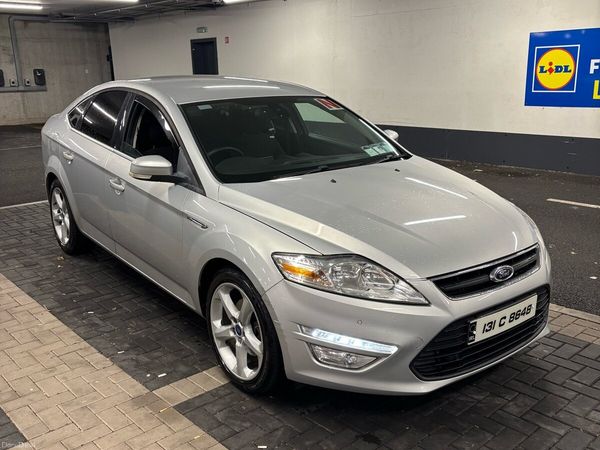 Ford Mondeo Hatchback, Diesel, 2013, Silver