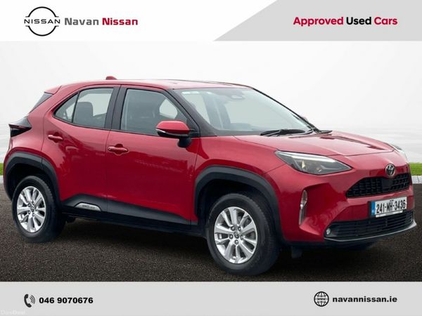 Toyota Yaris Cross Hatchback, Petrol Hybrid, 2024, Red