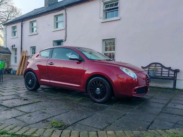 Alfa Romeo Mito Hatchback, Petrol, 2011, Red