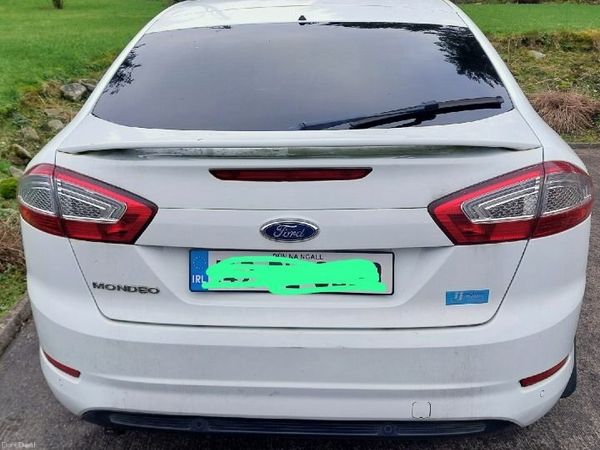 Ford Mondeo Hatchback, Diesel, 2014, White