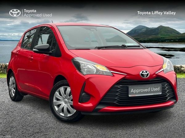 Toyota Yaris Hatchback, Petrol, 2018, Red