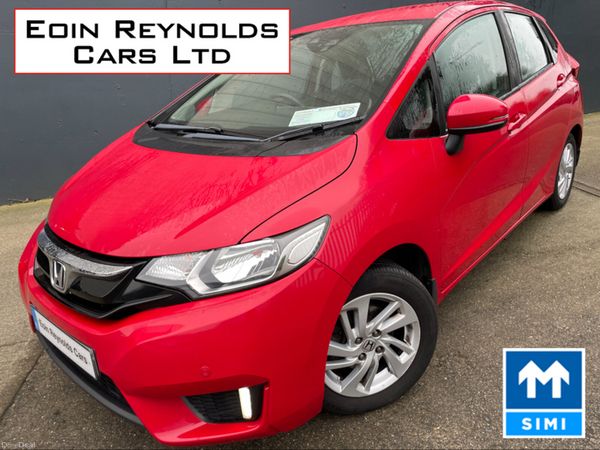 Honda Jazz Hatchback, Petrol, 2016, Red