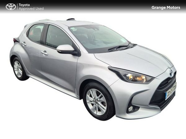 Toyota Yaris Hatchback, Petrol Hybrid, 2022, Grey
