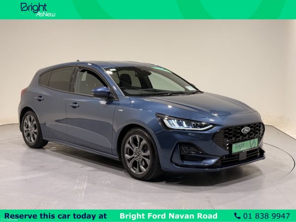 Ford Focus Hatchback, Petrol Hybrid, 2025, Blue