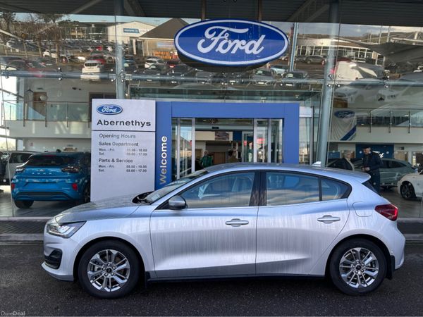 Ford Focus Hatchback, Diesel, 2025, Grey