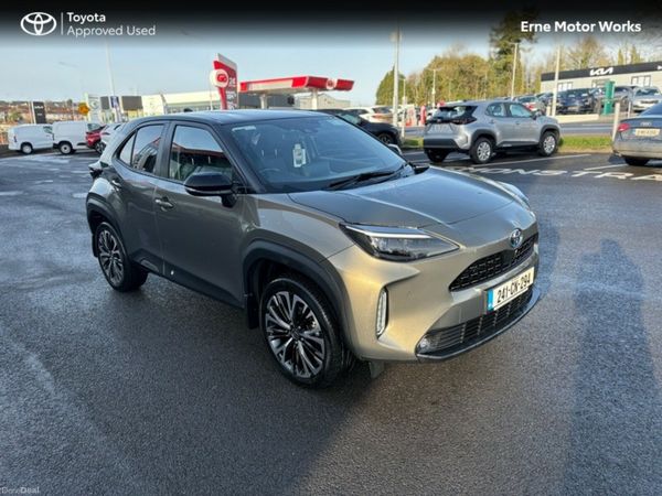 Toyota Yaris Cross Hatchback, Petrol Hybrid, 2024, Green