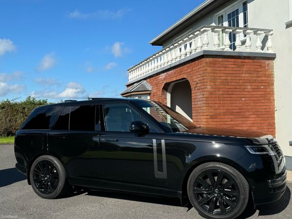 Land Rover Range Rover SUV, Petrol Hybrid, 2024, Black