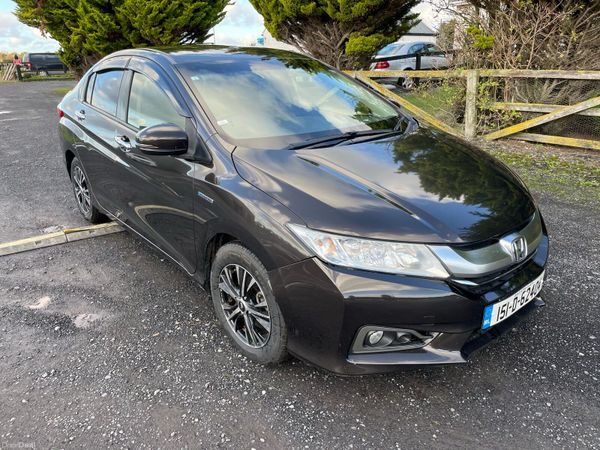 Honda Grace Saloon, Petrol Hybrid, 2015, Brown