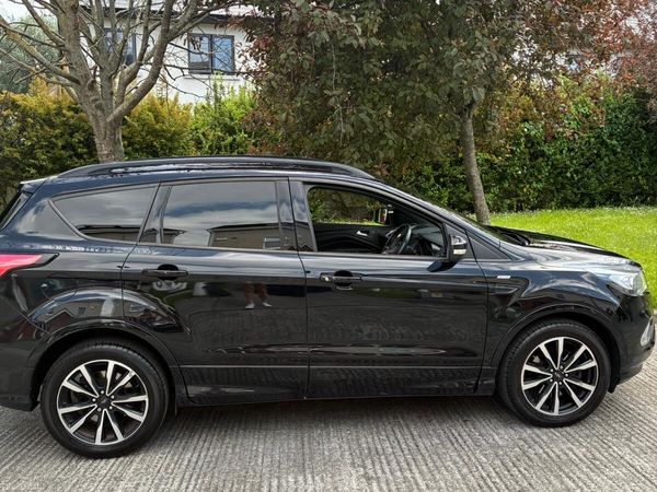 Ford Kuga SUV, Diesel, 2017, Black